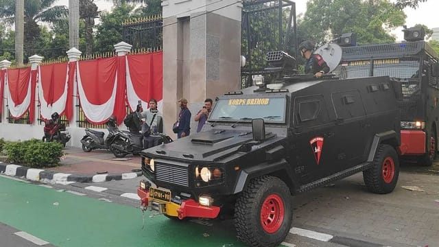Mobil rantis Brimob