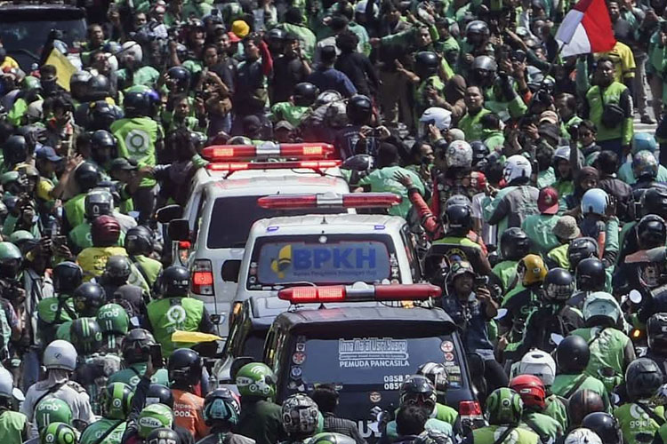 Ojol Tewas Terlindas Rantis di Jakarta