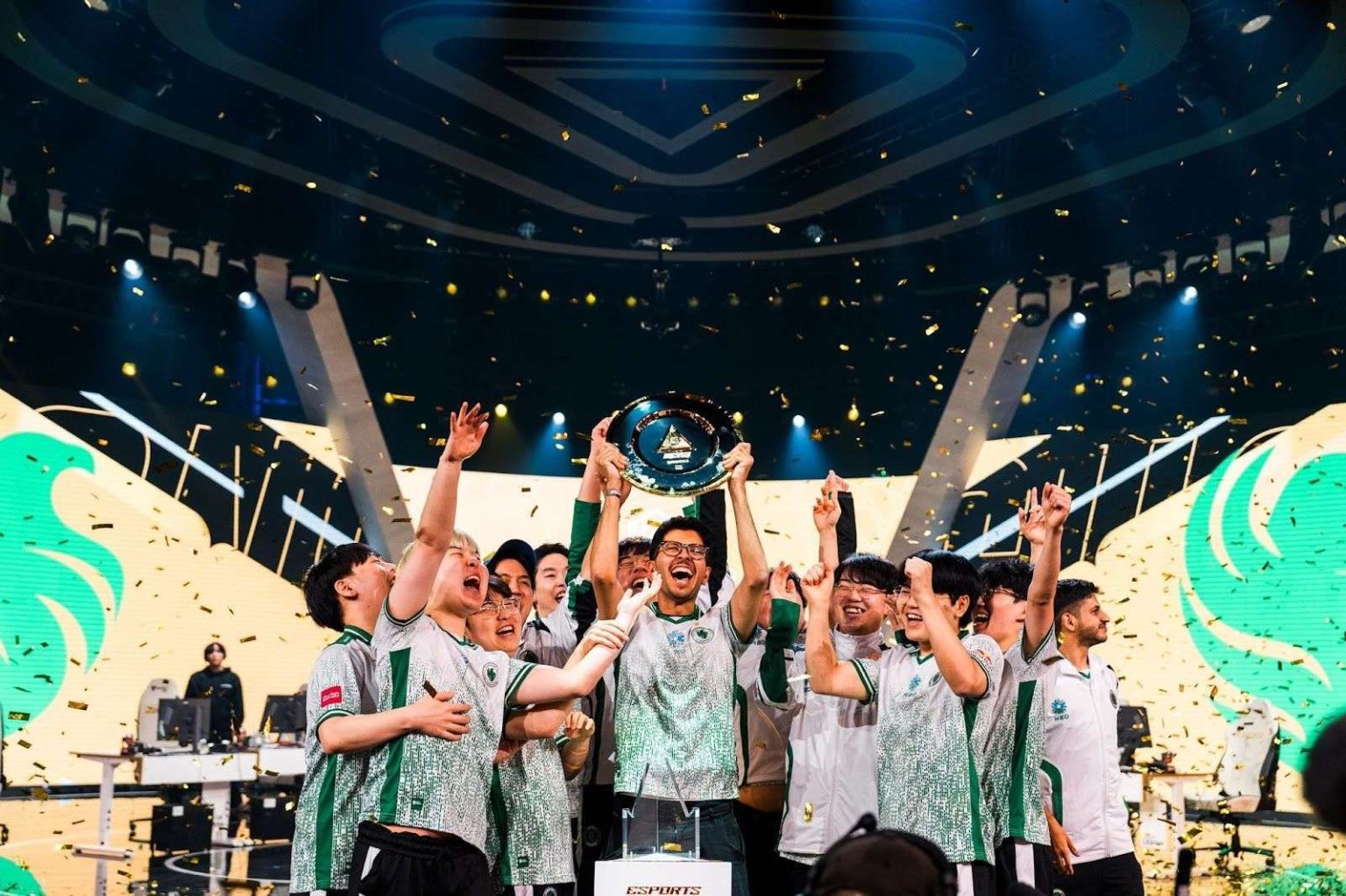 Team Falcons Juara Esports World Cup 2025