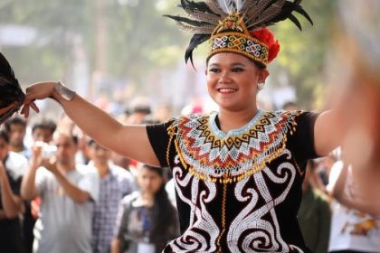 tari-kalimantan