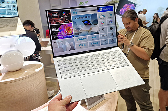 Acer Swift Air 16