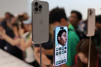 Beli iPhone Sekarang atau Tunggu iPhone 17