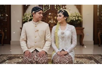 Cara Buat Foto Prewedding Jawa