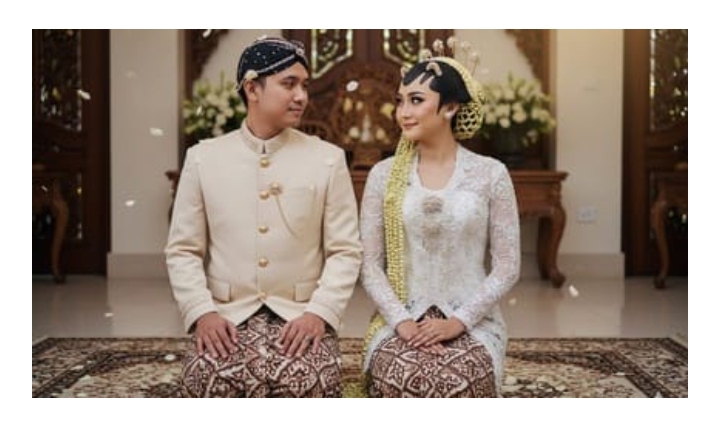Cara Buat Foto Prewedding Jawa