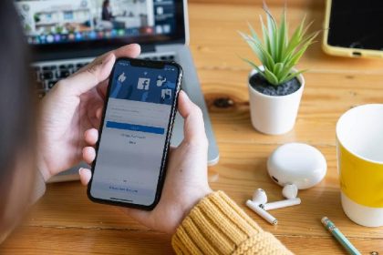 Cara Mengaktifkan Mode Profesional FB Pro di HP Android