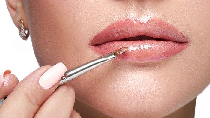 Cara Membuat Lipstik Awet dengan Urutan Makeup yang Benar
