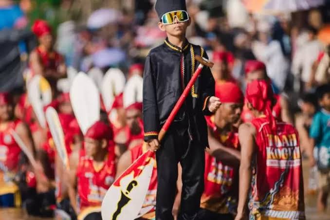 Rayyan Arkan Dikha Penari Cilik Pacu Jalur