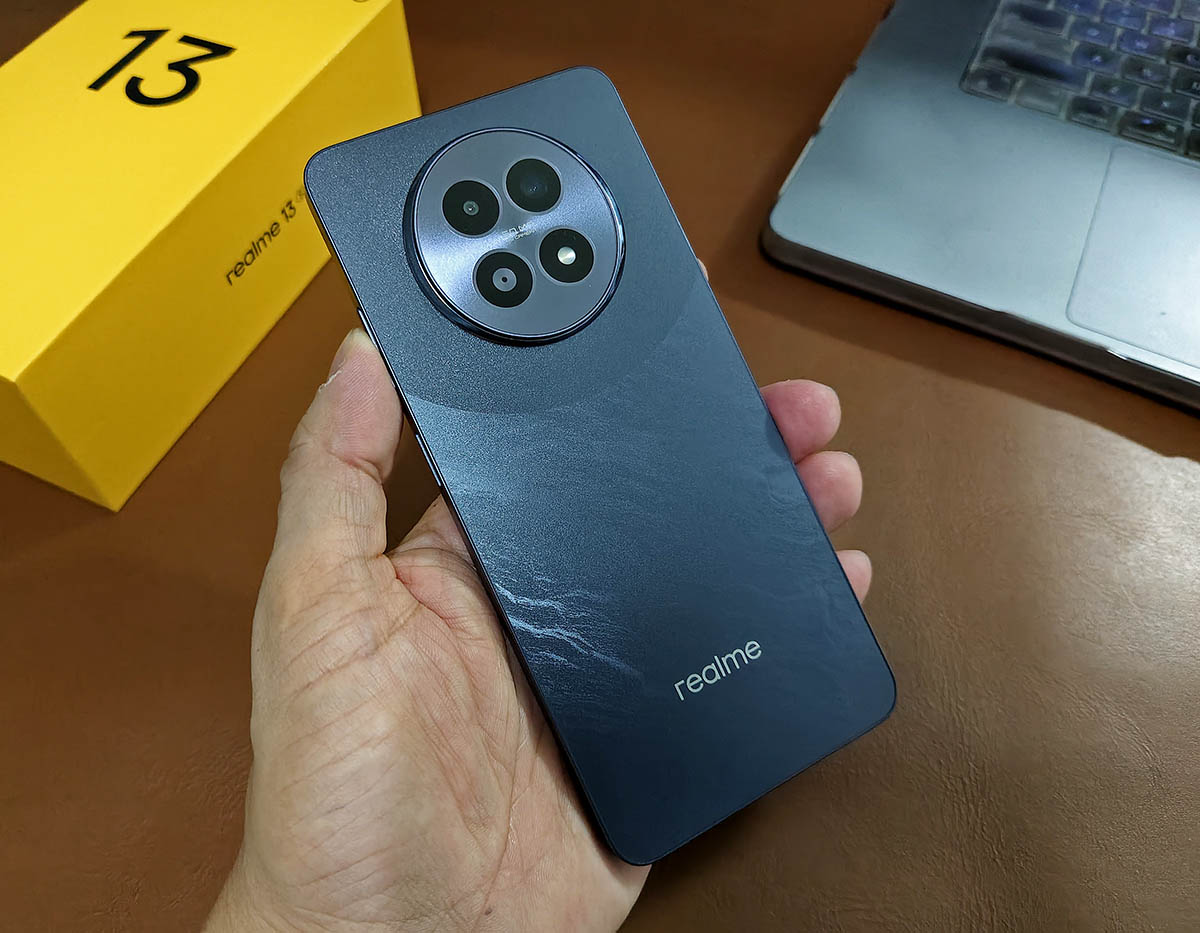 Realme 13