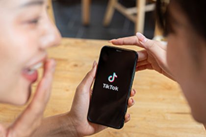 Cara Mencairkan Gift Live Streaming TikTok Menjadi Uang Tunai