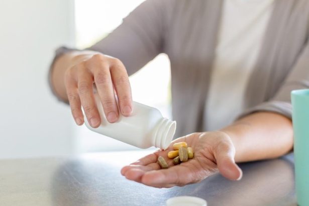 Efek Samping Suplemen Vitamin D Jika Dikonsumsi Berlebih