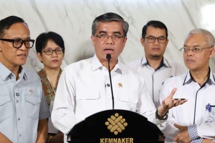 Kemnaker Hapus Syarat Tinggi Badan dan Larangan Tahan Ijazah